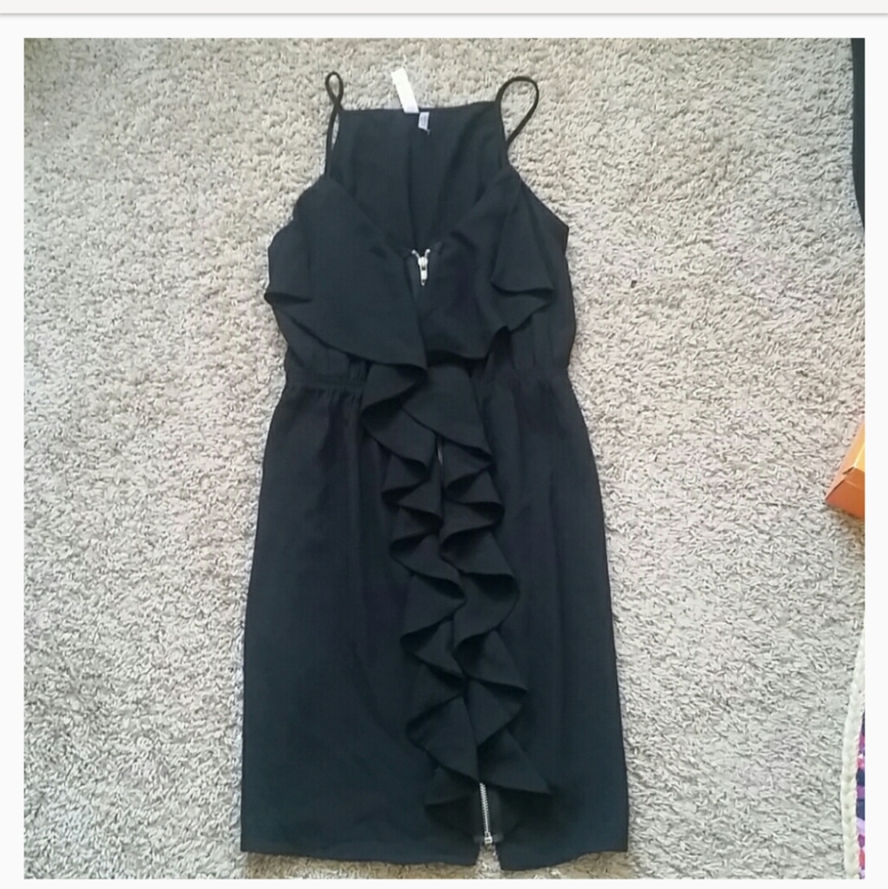 Zipper Ruffle Dress - Picture 3 of 3